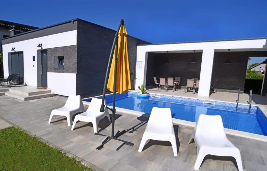Kuca Za Odmor Deda Pepo Villa Micevec